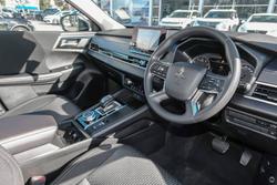 2025 Mitsubishi Outlander ES ZM MY24 Graphite Grey