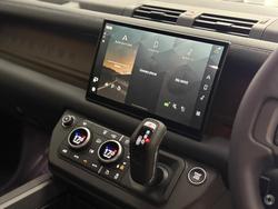 2024 Land Rover Defender 110 P400e X-Dynamic HSE