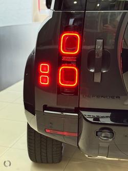 2024 Land Rover Defender 110 P400e X-Dynamic HSE