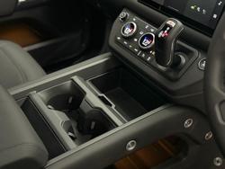 2024 Land Rover Defender 110 P400e X-Dynamic HSE