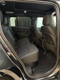 2024 Land Rover Defender 110 P400e X-Dynamic HSE