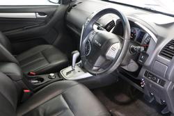 2014 Isuzu MU-X LS-T