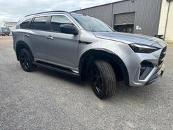 2025 Isuzu MU-X X-TERRAIN