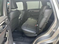 2025 Isuzu MU-X X-TERRAIN