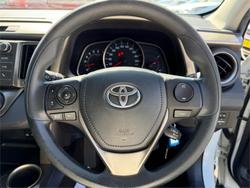 2014 TOYOTA RAV4 GX (4x4)