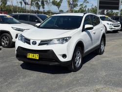 2014 TOYOTA RAV4 GX (4x4)