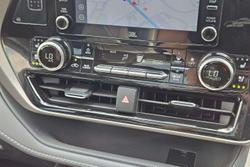 2022 Toyota Kluger Grande