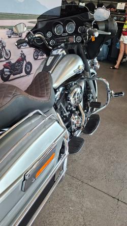 2003 HARLEY-DAVIDSON FLHTCUI ULTRA CLASSIC E/GLIDE