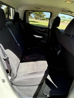 2019 Nissan Navara ST-X