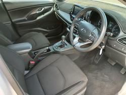 2017 Hyundai i30 Active PD MY18 Platinum Silver