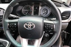 2022 Toyota Hilux SR5