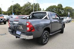 2022 Toyota Hilux SR5