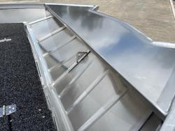 2026 QUINTREX F390 Outback Explorer