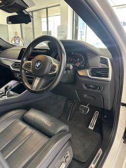 2022 BMW X6 xDrive40i M Sport G06 4X4 Constant Mineral White