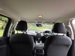 2022 Nissan Navara ST