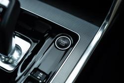 2020 Jaguar XE P300 R-Dynamic SE