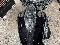 2017 Harley-Davidson Heritage Softail Classic 1690 (FLSTC) Softail Black