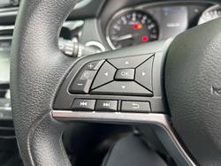 2022 Nissan X-TRAIL ST