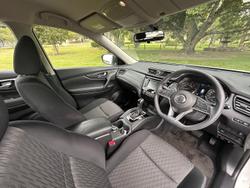 2022 Nissan X-TRAIL ST