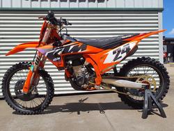 2023 KTM 450 SX-F SX-F Orange