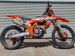 2023 KTM 450 SX-F SX-F Orange
