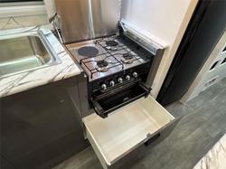 2025 VICTORY CARAVANS Off-Road Family 21