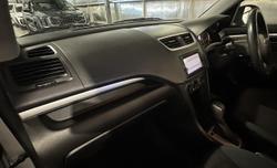 2014 Suzuki Swift GL Navigator