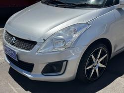 2014 Suzuki Swift GL Navigator