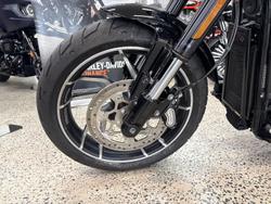 2022 Harley-Davidson Sport Glide 107 (FLSB) Softail Black