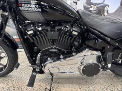 2022 Harley-Davidson Sport Glide 107 (FLSB) Softail Black