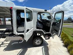 2025 Fuso Canter 4X4