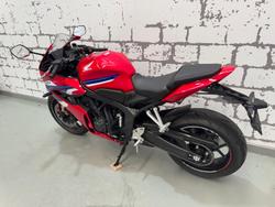 2025 Honda CBR650R E-Clutch CBR 650 Red