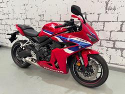 2025 Honda CBR650R E-Clutch CBR 650 Red