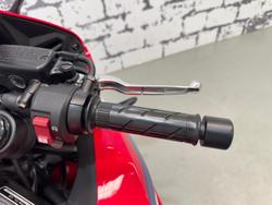 2025 Honda CBR650R E-Clutch CBR 650 Red