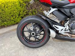 2023 DUCATI STREETFIGHTER V2