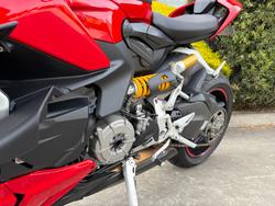 2023 DUCATI STREETFIGHTER V2