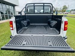 2022 Mahindra PIK-UP 2022 Mahindra PIK-UP Dual Cab Utility MT 4x4 S10+ Arctic White