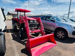 2022 Mahindra Agricultural Mahindra Tractor - 4025 - 2WD - 8/2 SLIDING MESH ROPS 4in1 Bucket Included Red