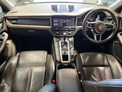 2020 Porsche Macan 95B MY20 AWD Jet Black