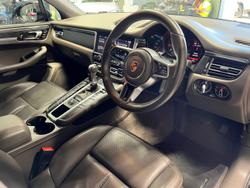 2020 Porsche Macan 95B MY20 AWD Jet Black