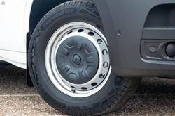 2025 Renault Master Pro 110kW