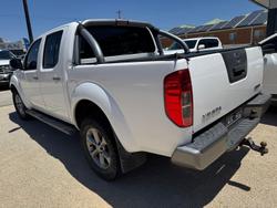 2014 Nissan Navara Titanium D40 Series 7 4X4 Dual Range Polar White