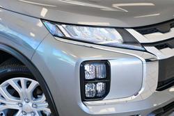 2025 Mitsubishi ASX LS