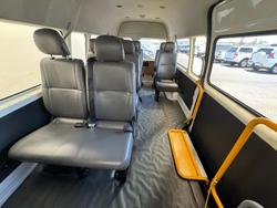 2017 Toyota Hiace Commuter