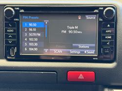 2017 Toyota Hiace Commuter