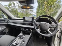 2023 Mitsubishi Outlander LS