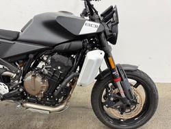 2024 Husqvarna 2024 HUSQVARNA 800CC SVARTPILEN 801 Road Black