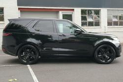 2025 Land Rover Discovery D350 Dynamic SE Series 5 MY25 4X4 Santorini Black