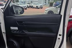 2021 Toyota Hilux Workmate GUN125R 4X4 Dual Range Glacier White