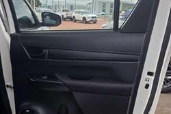 2021 Toyota Hilux Workmate GUN125R 4X4 Dual Range Glacier White